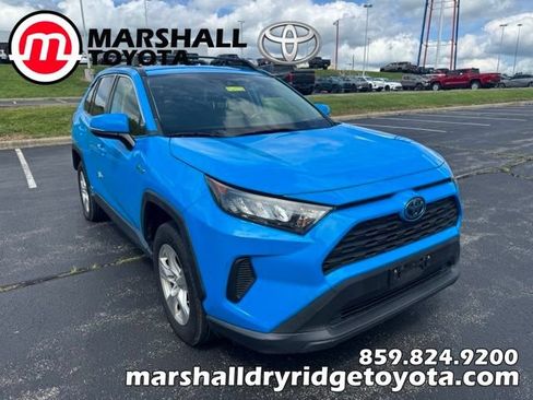Used 2019 Toyota RAV4 LE w/ Carpet Mat Package AWD/4WD image 1