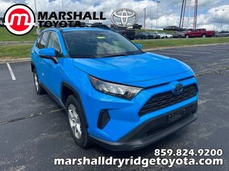Used 2019 Toyota RAV4 LE w/ Carpet Mat Package AWD/4WD video 1