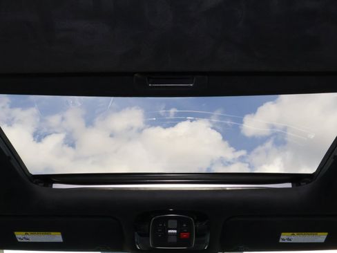 Used 2024 Hyundai Palisade Calligraphy image 11