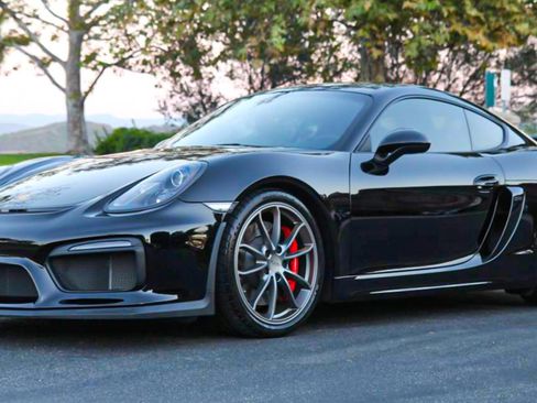 Used 2016 Porsche Cayman GT4 RWD image 1