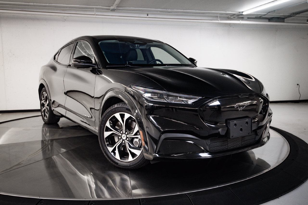 Used 2022 Ford Mustang Mach-E Premium RWD image 9