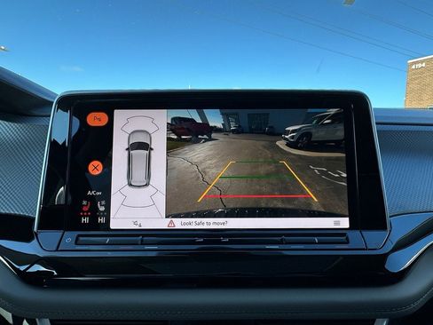 New 2026 Volkswagen Atlas Peak Edition AWD/4WD image 25