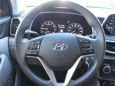 Used 2019 Hyundai Tucson SE image 14