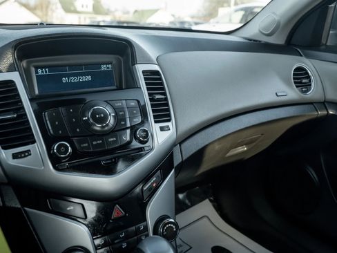 Used 2016 Chevrolet Cruze LS image 17