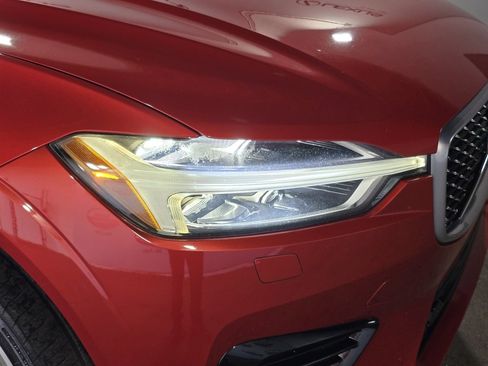 Used 2018 Volvo XC60 T8 R-Design image 5