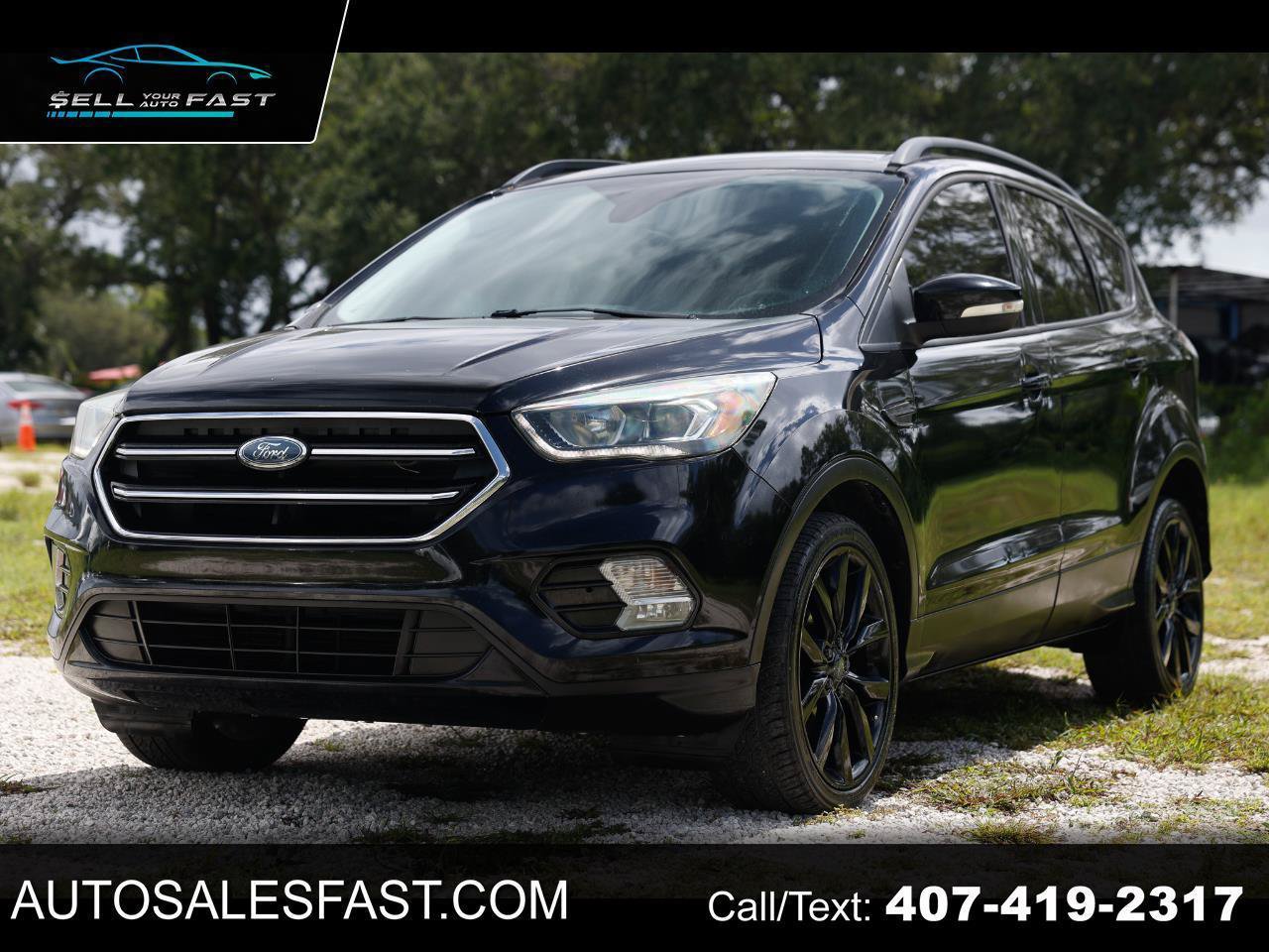 Used 2017 Ford Escape Titanium FWD image 1