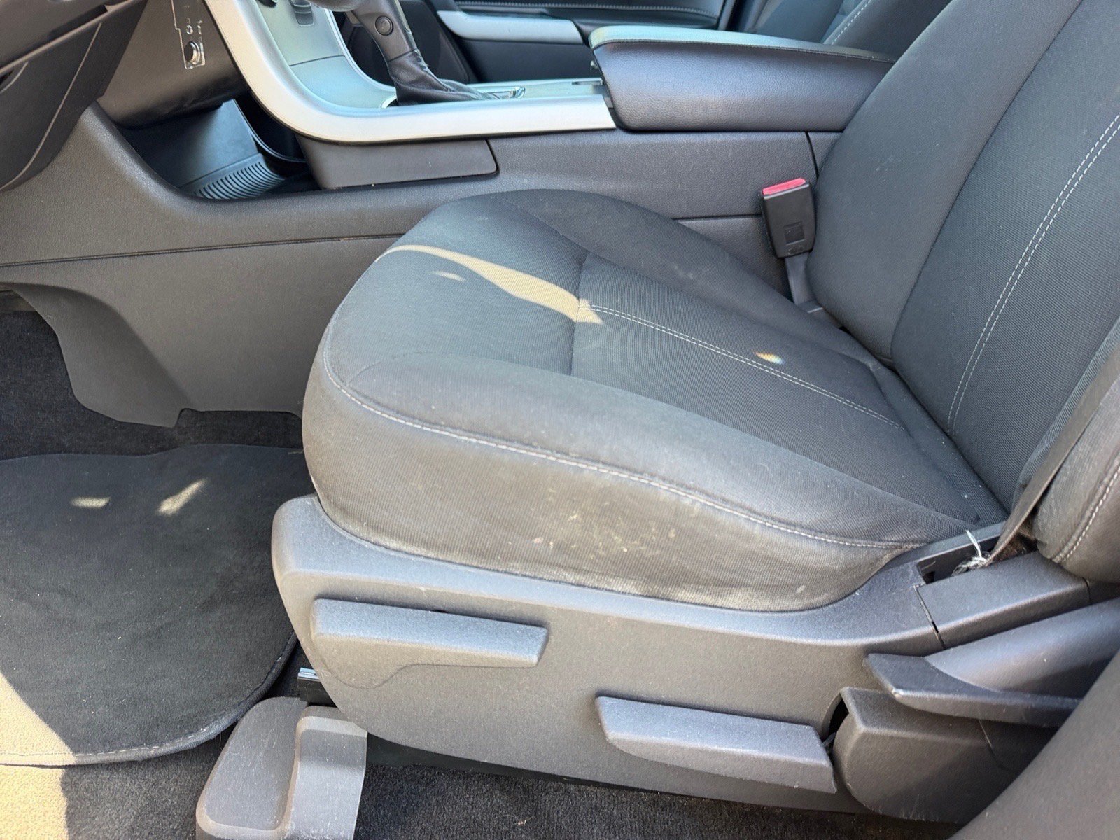 Used 2011 Ford Edge SE FWD image 11