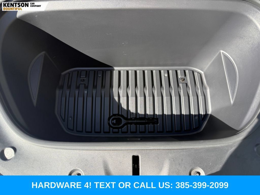 Used 2023 Tesla Model Y Long Range AWD/4WD image 34