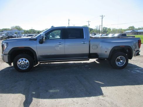 New 2026 GMC Sierra 3500 Denali Ultimate AWD/4WD image 10