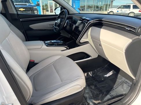 Used 2023 Hyundai Tucson Limited w/ Cargo Package image 6