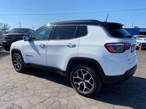 Used 2025 Jeep Compass Limited AWD/4WD image 6