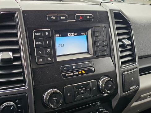 Used 2018 Ford F150 XLT w/ Trailer Tow Package image 21