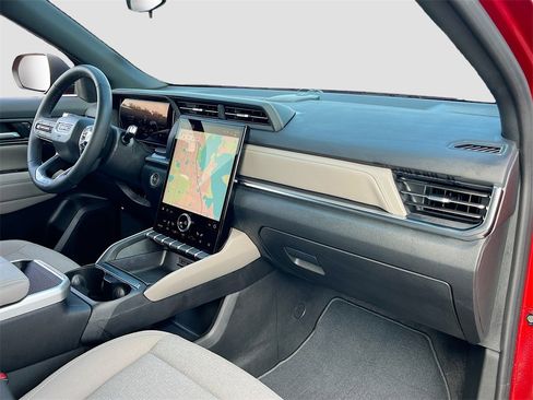 Used 2025 GMC Terrain Elevation image 27