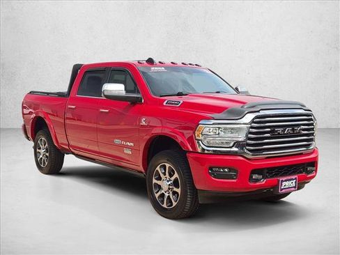 Used 2022 RAM 2500 Limited AWD/4WD image 3