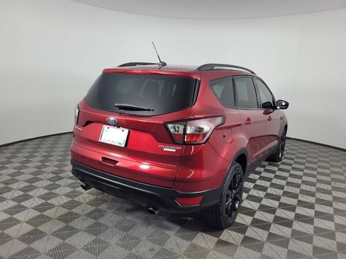 Used 2017 Ford Escape Titanium FWD image 9