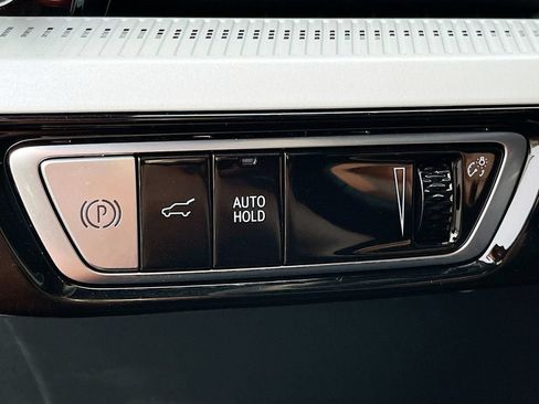 New 2027 Cadillac Optiq Luxury RWD image 20