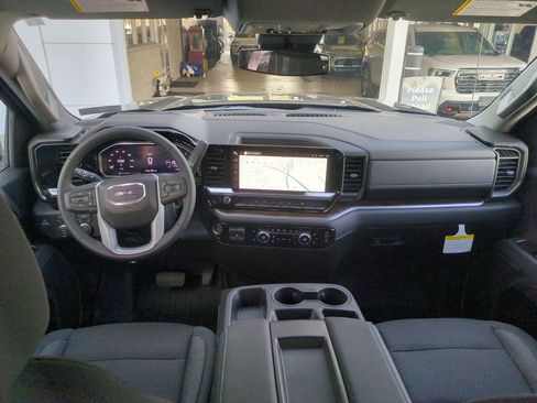 New 2026 GMC Sierra 1500 Elevation w/ Elevation Select Package AWD/4WD image 9