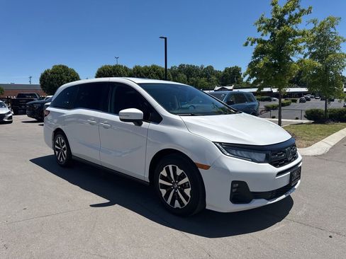 Used 2025 Honda Odyssey EX-L image 1