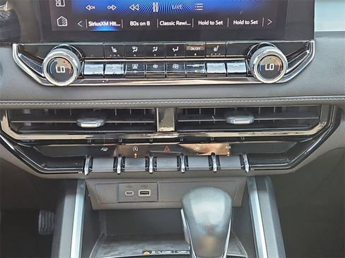 Used 2023 Chevrolet Colorado LT w/ LT Convenience Package II image 20