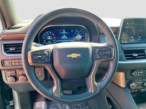 Used 2024 Chevrolet Tahoe High Country AWD/4WD image 11