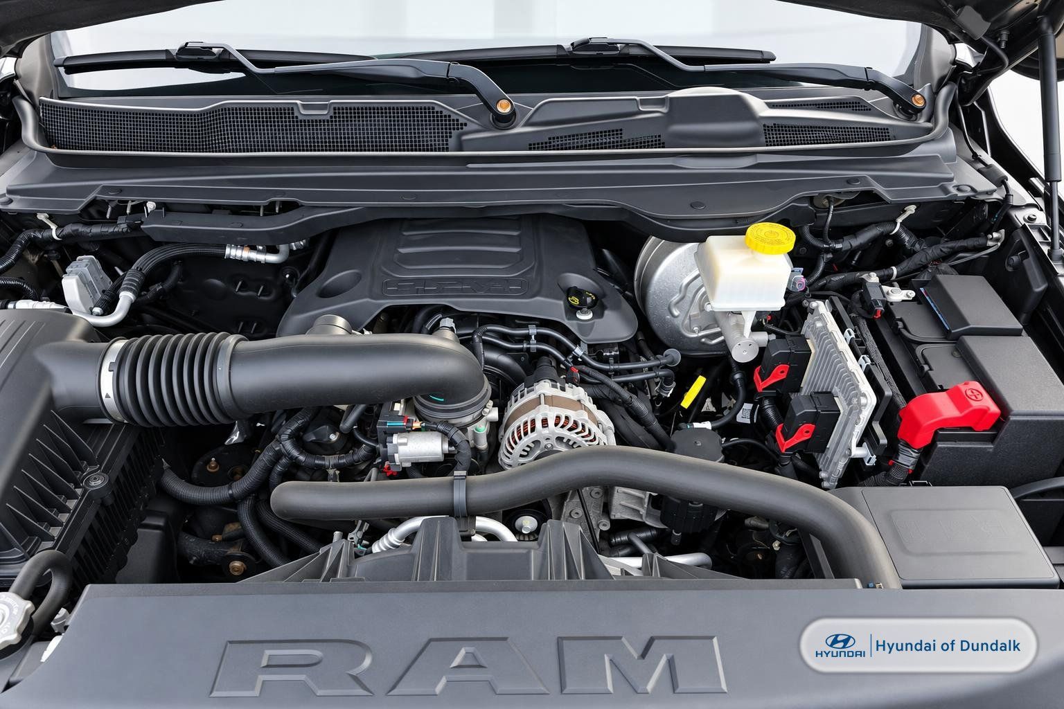 Used 2019 RAM 1500 Laramie AWD/4WD image 13
