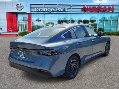 New 2026 Nissan Sentra SV w/ SV Convenience Package FWD image 2
