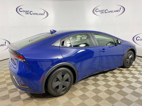 Used 2024 Toyota Prius LE image 7
