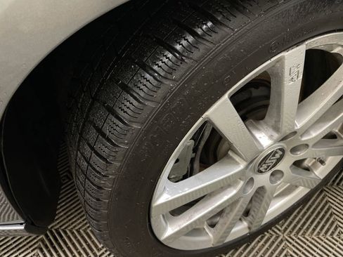 Used 2009 BMW 335i Convertible image 42