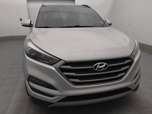 Used 2018 Hyundai Tucson Value FWD image 14