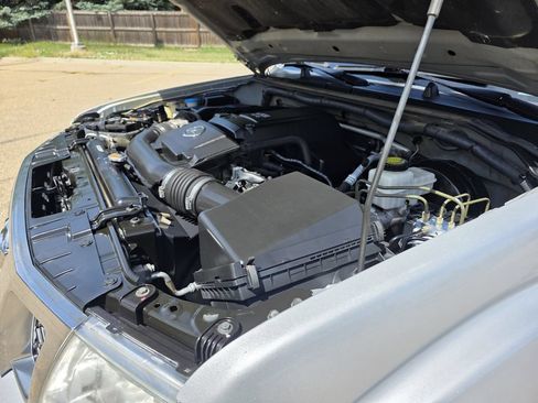 Used 2018 Nissan Frontier SV AWD/4WD image 34