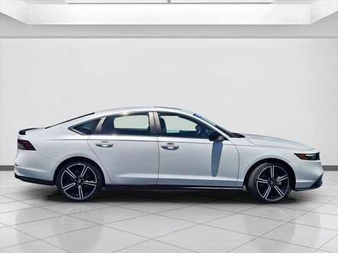 Certified 2023 Honda Accord Sport image 4