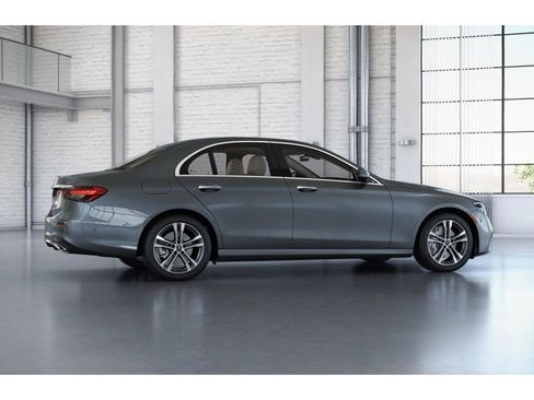 Used 2022 Mercedes-Benz E 350 4MATIC Sedan image 19