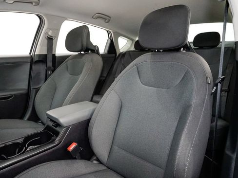 Certified 2025 Kia K4 FWD image 10