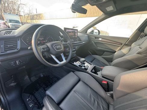 Certified 2025 Audi Q5 2.0T Premium image 25