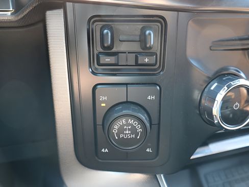 Used 2022 Ford F150 Platinum w/ Equipment Group 701A High AWD/4WD image 24