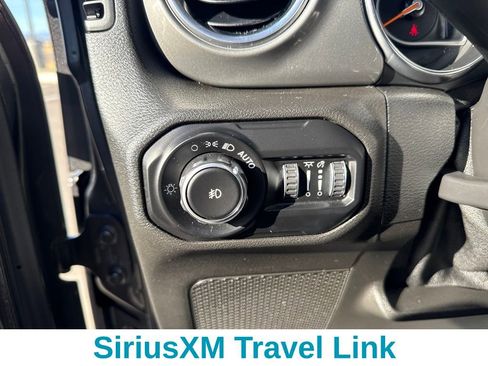 Used 2021 Jeep Wrangler Unlimited Sahara image 15