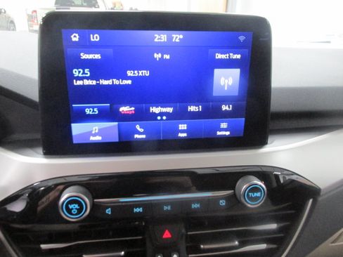 Used 2022 Ford Escape SE w/ Cold Weather Package AWD/4WD image 33