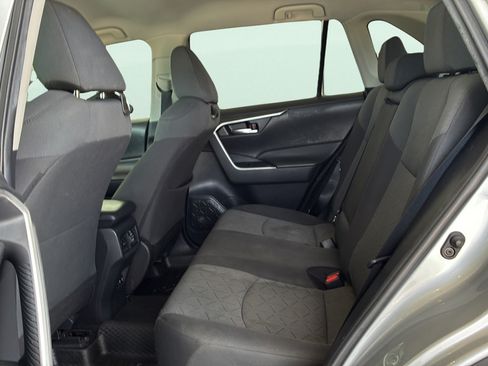 Used 2021 Toyota RAV4 XLE FWD image 24