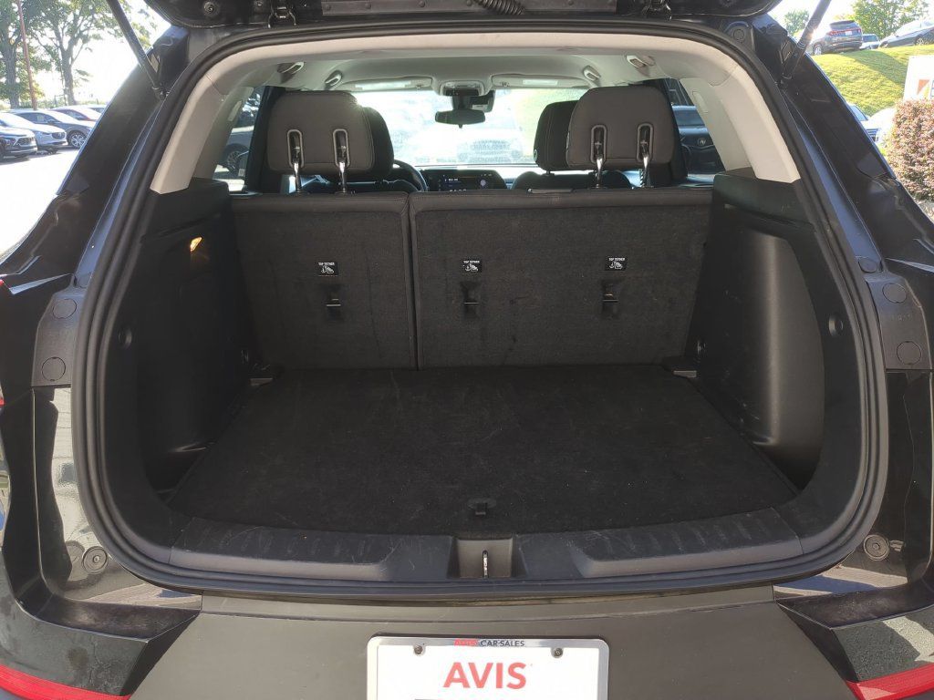 Used 2025 Chevrolet TrailBlazer LT AWD/4WD image 28