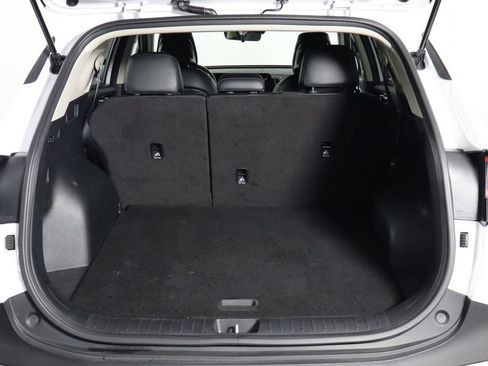 Used 2025 Kia Sportage EX FWD image 17