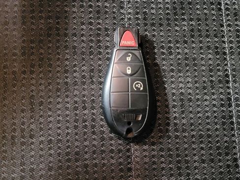 Used 2014 RAM 1500 Big Horn image 32