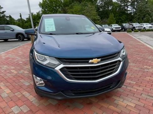 Used 2019 Chevrolet Equinox LT w/ Driver Convenience Package FWD image 4