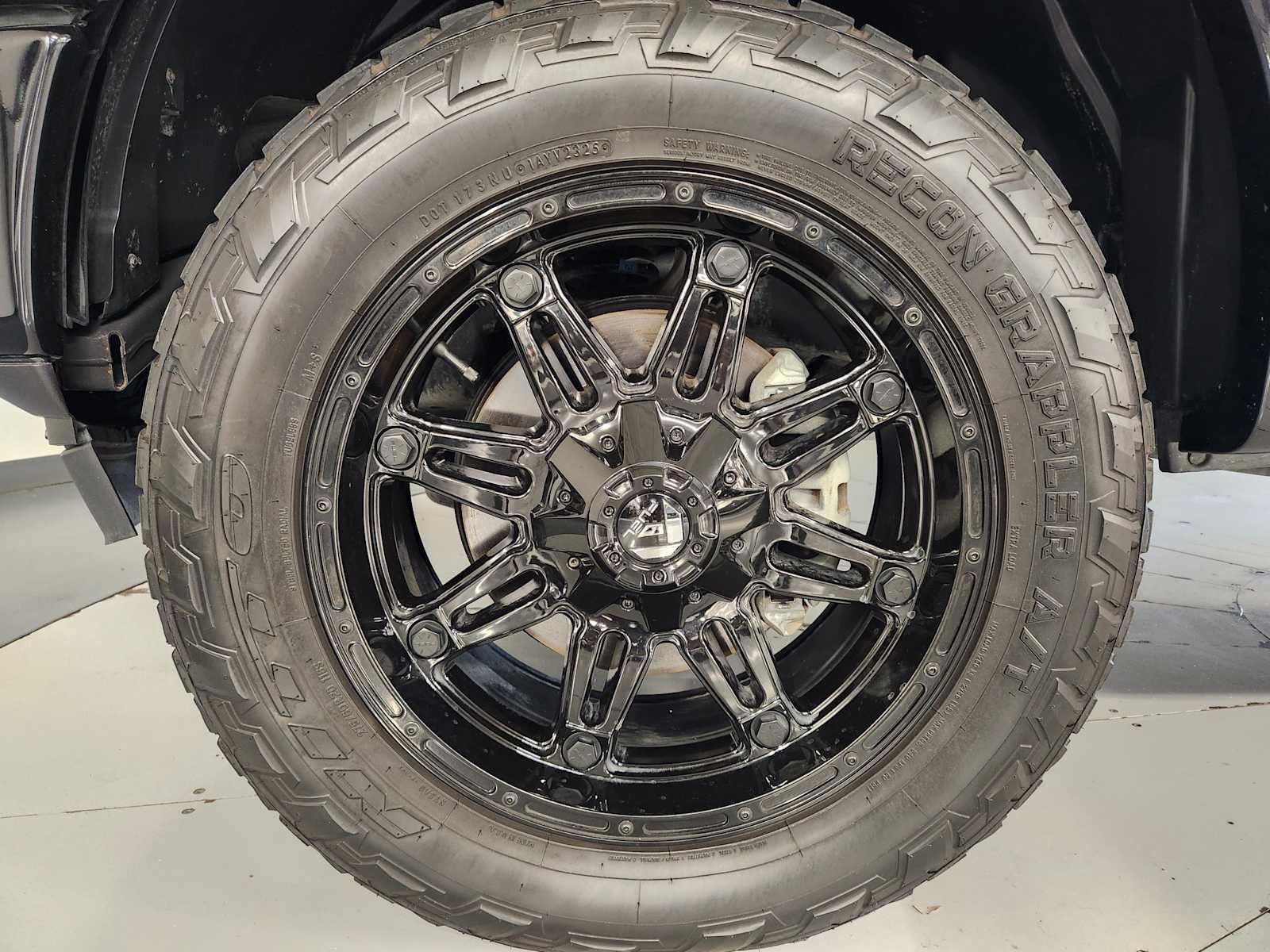 Used 2019 Ford F150 Lariat w/ Equipment Group 502A Luxury AWD/4WD image 11