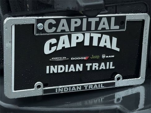 Used 2015 Jeep Wrangler Unlimited Sahara image 40