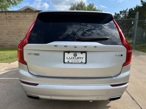Used 2018 Volvo XC90 T6 Momentum w/ Convenience Package AWD/4WD image 10