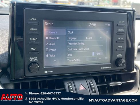 Used 2020 Toyota RAV4 XLE Premium image 13