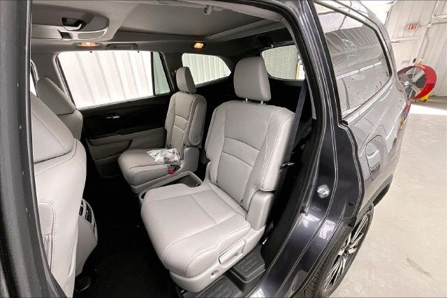 Used 2021 Honda Pilot Elite image 20