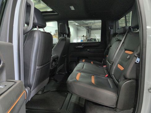 Used 2024 GMC Sierra 3500 AT4 w/ AT4 Premium Plus Package image 11