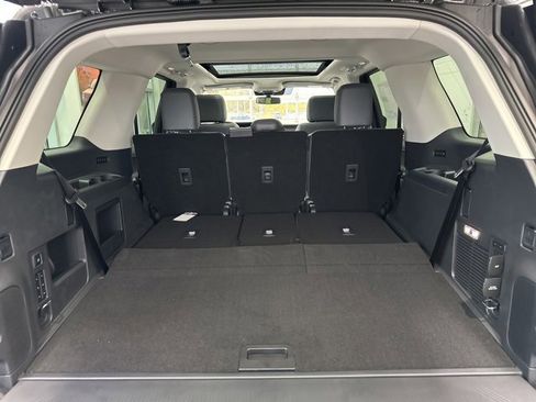 New 2025 Ford Expedition Active image 61