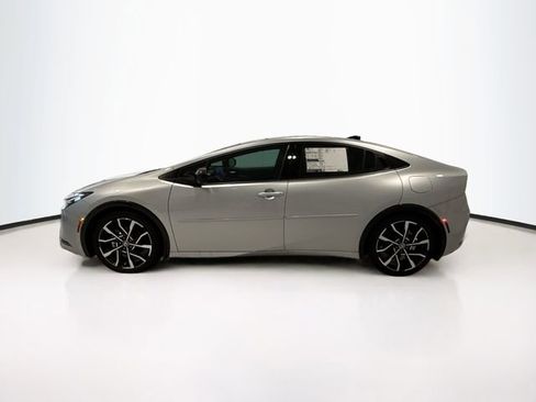 New 2024 Toyota Prius Prime Premium FWD image 4